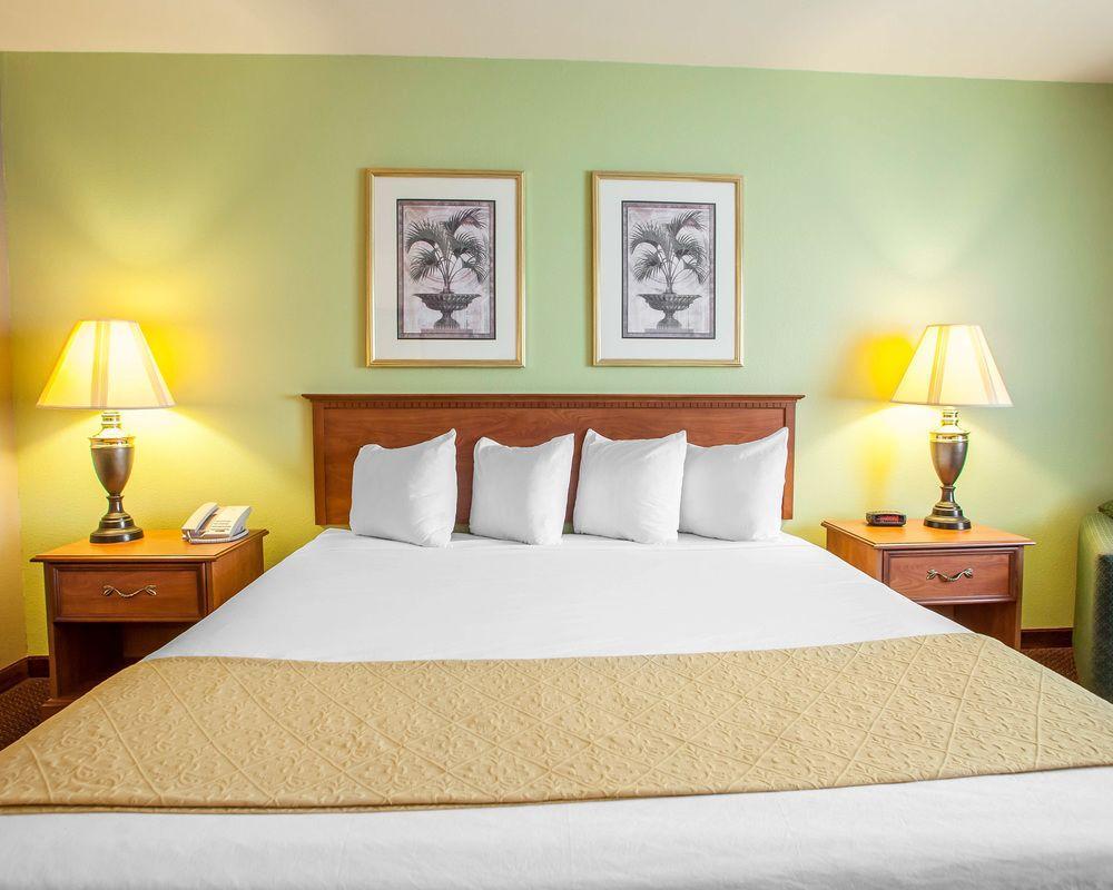 Quality Inn & Suites Hannibal Esterno foto