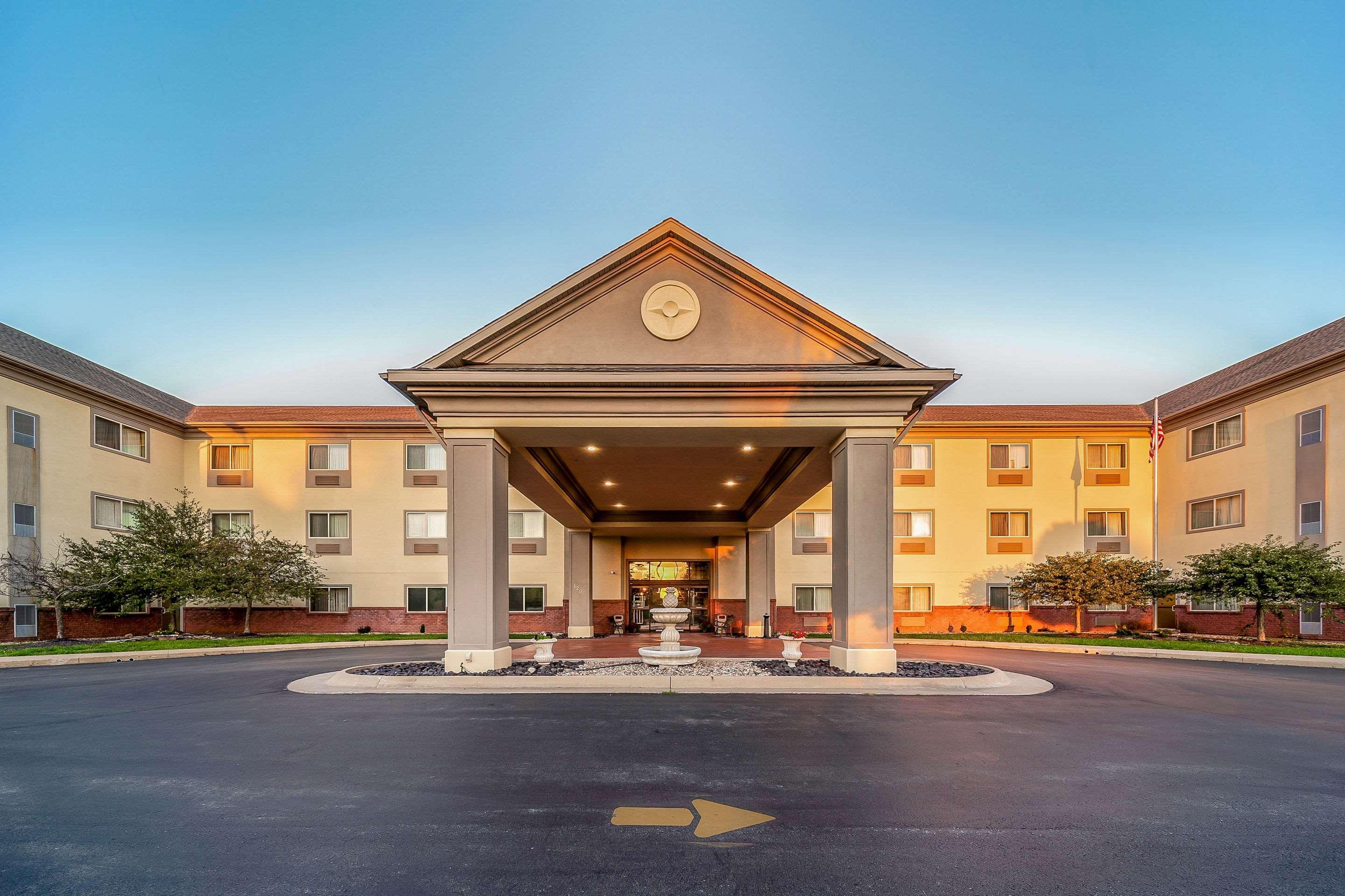 Quality Inn & Suites Hannibal Esterno foto