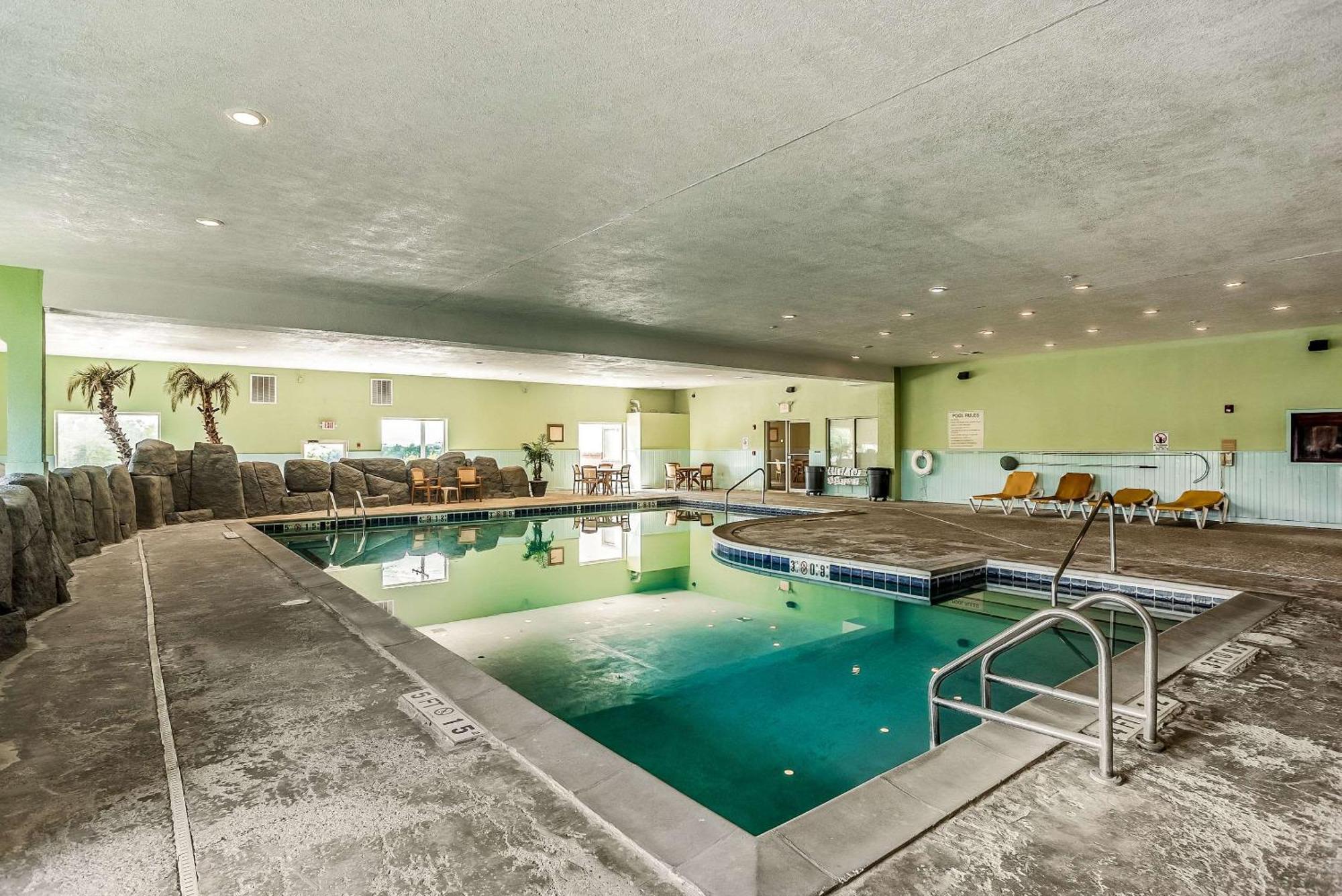 Quality Inn & Suites Hannibal Esterno foto