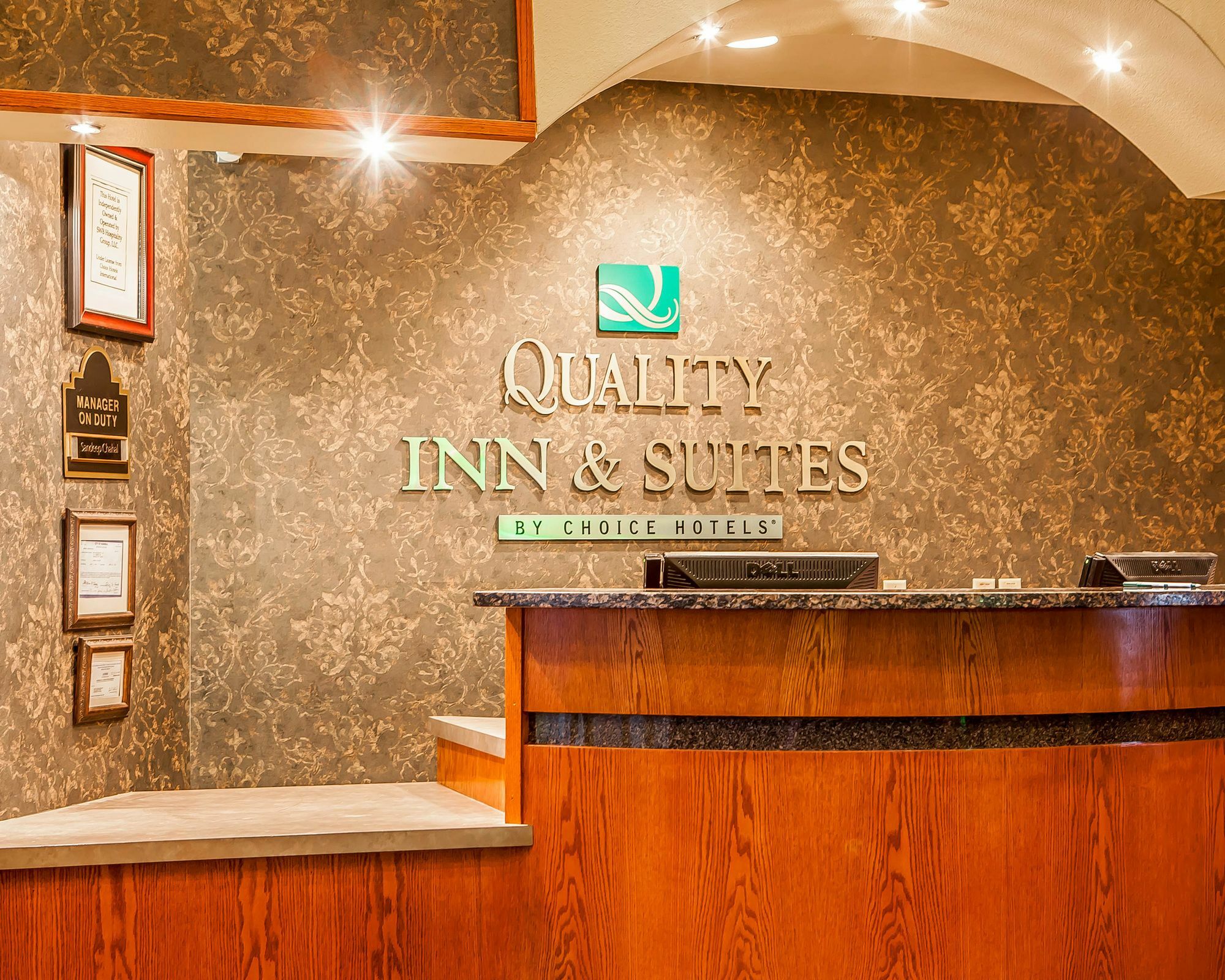 Quality Inn & Suites Hannibal Esterno foto